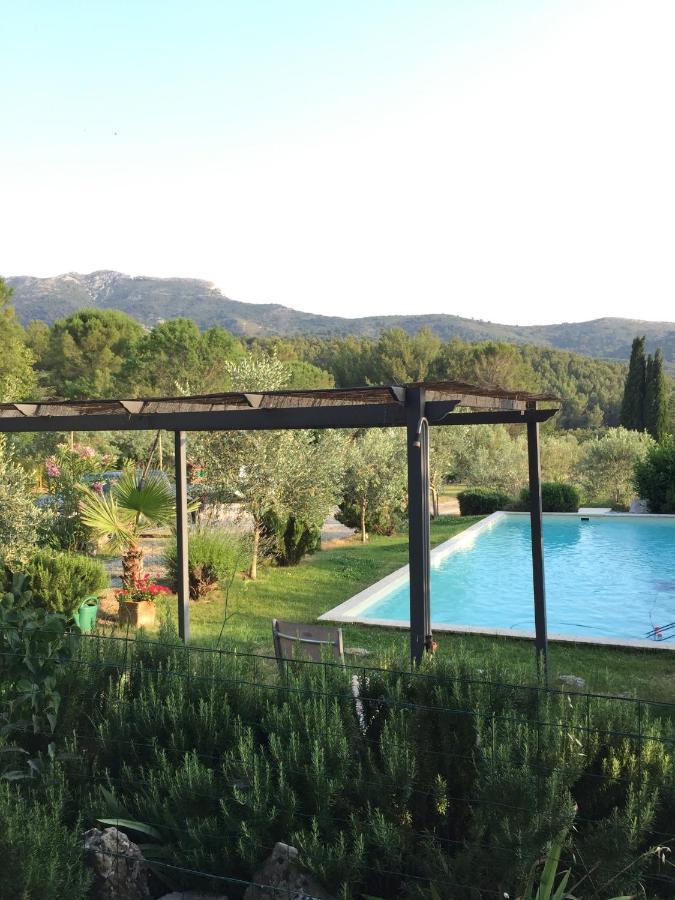 Au Havre De Paix Sainte Victoire Vauvenargues Hotell Exteriör bild